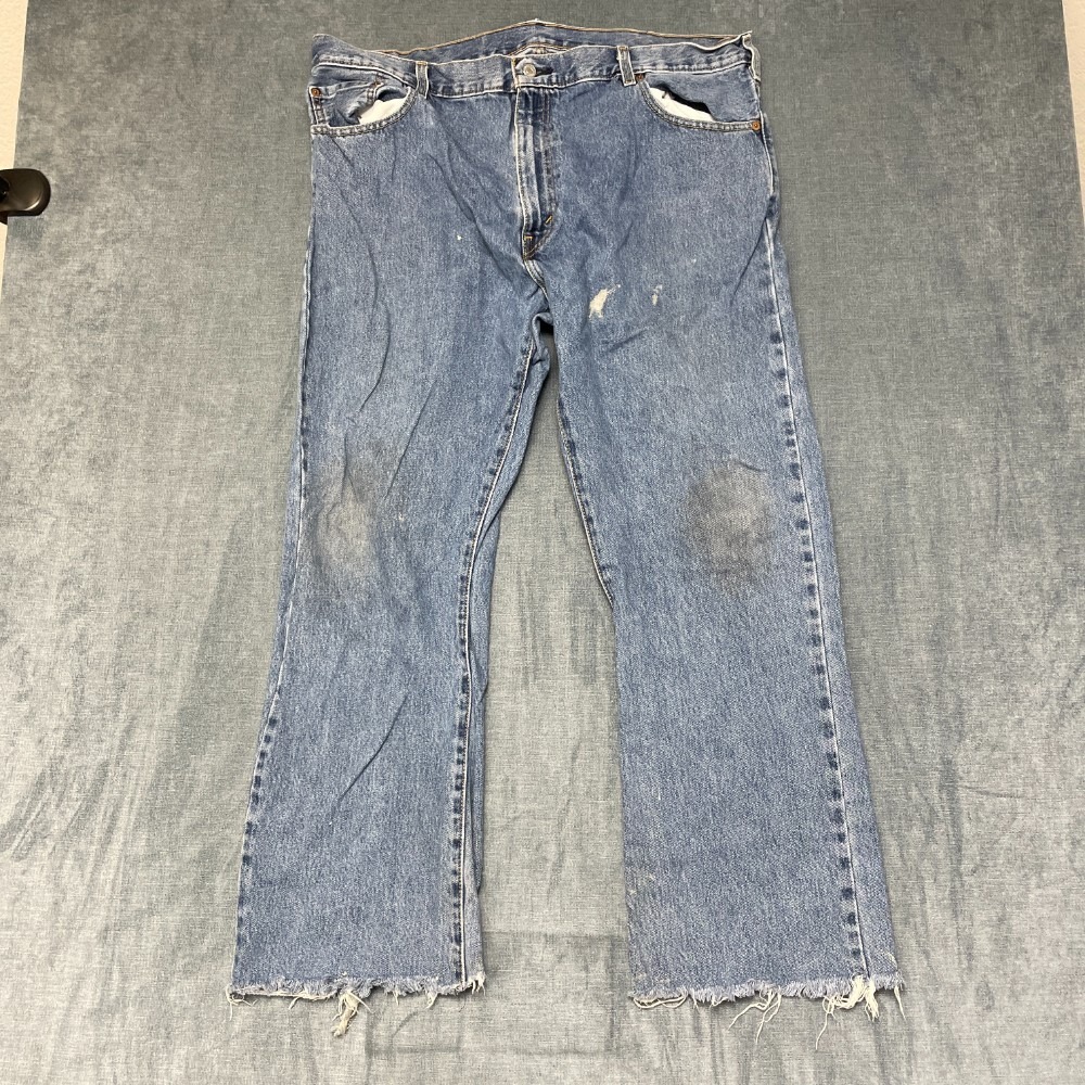 Levi's 517 Jeans Men 42x32 Blue Denim Non Stretch Zip Fly Frayed Hem Bootcut Leg